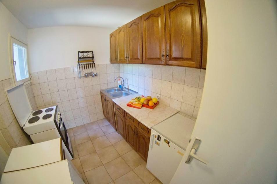 Nina Appartement Trebinje Buitenkant foto